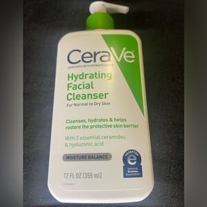 CeraVe Hydrating Facial Cleanser for Normal to Dry Skin 12 Fl Oz Hyaluronic Acid